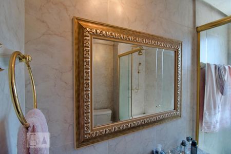 Apartamento à venda com 108m², 3 quartos e 3 vagas Apartamento à venda com 108m², 3 quartos e 3 vagasBanheiro da Suíte 1