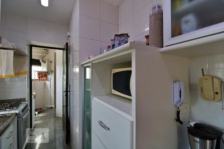 Apartamento à venda com 108m², 3 quartos e 3 vagas Apartamento à venda com 108m², 3 quartos e 3 vagasCozinha