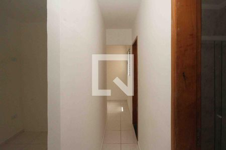 Corredor de casa de condomínio para alugar com 2 quartos, 32m² em Vila Bela, São Paulo