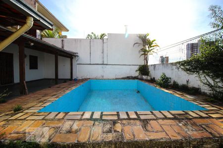 Casa para alugar com 490m², 2 quartos e 4 vagas Casa para alugar com 490m², 2 quartos e 4 vagasPiscina