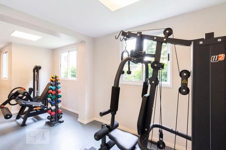 Apartamento à venda com 45m², 2 quartos e 1 vaga Apartamento à venda com 45m², 2 quartos e 1 vagaAcademia