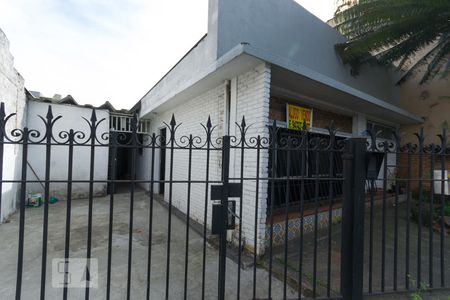 Casa à venda com 140m², 2 quartos e 1 vagaFachada