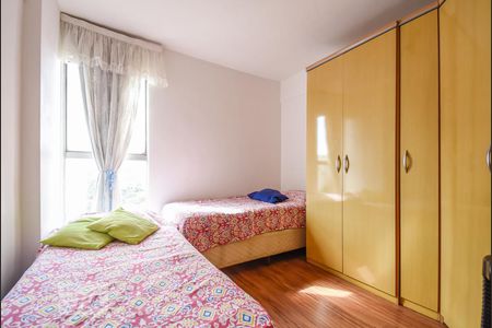 Quarto 1 de apartamento para alugar com 2 quartos, 70m² em Jardim Morro Verde, São Paulo