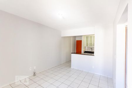 Sala  de apartamento para alugar com 2 quartos, 58m² em Residencial Eldorado, Goiânia