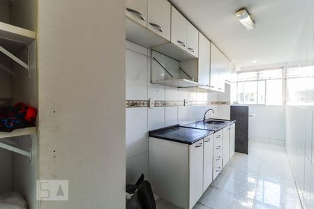 Apartamento para alugar com 160m², 3 quartos e 2 vagas Apartamento para alugar com 160m², 3 quartos e 2 vagasCozinha e Área de Serviço