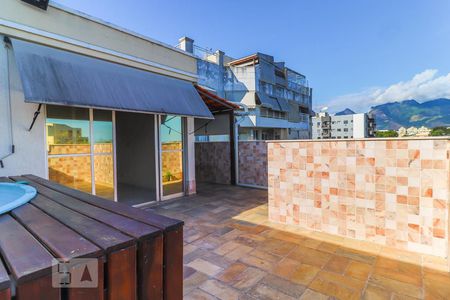 Apartamento para alugar com 160m², 3 quartos e 2 vagas Apartamento para alugar com 160m², 3 quartos e 2 vagasEspaço Externo Segundo Andar Cobertura - Piscina