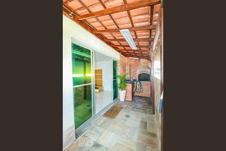 Apartamento para alugar com 160m², 3 quartos e 2 vagas Apartamento para alugar com 160m², 3 quartos e 2 vagasEspaço Externo Segundo Andar Cobertura - Churrasqueira