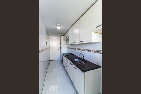 Apartamento para alugar com 160m², 3 quartos e 2 vagas Apartamento para alugar com 160m², 3 quartos e 2 vagasCozinha
