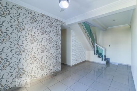 Sala de apartamento para alugar com 3 quartos, 160m² em Taquara, Rio de Janeiro