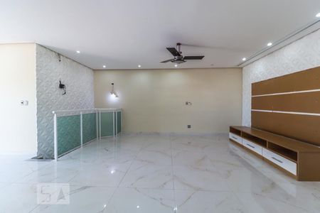 Apartamento para alugar com 160m², 3 quartos e 2 vagas Apartamento para alugar com 160m², 3 quartos e 2 vagasHall Segundo Andar Cobertura