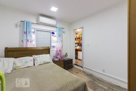 Casa à venda com 350m², 3 quartos e 2 vagasSuite 1