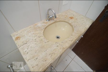 Banheiro suíte de apartamento para alugar com 3 quartos, 96m² em Buritis, Belo Horizonte