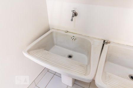 Casa de condomínio para alugar com 840m², 5 quartos e 3 vagas Casa de condomínio para alugar com 840m², 5 quartos e 3 vagasDetalhe da Área de Serviço