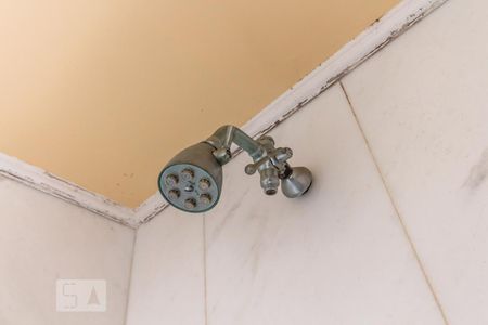 Casa de condomínio para alugar com 840m², 5 quartos e 3 vagas Casa de condomínio para alugar com 840m², 5 quartos e 3 vagasDetalhe do Banheiro da Suíte 5