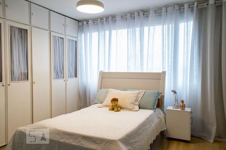 Apartamento à venda com 250m², 3 quartos e 4 vagas Apartamento à venda com 250m², 3 quartos e 4 vagasQUARTO 3 SUITE