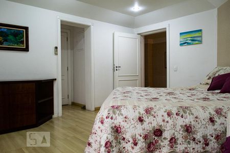 Apartamento à venda com 250m², 3 quartos e 4 vagas Apartamento à venda com 250m², 3 quartos e 4 vagasQUARTO SUITE 1