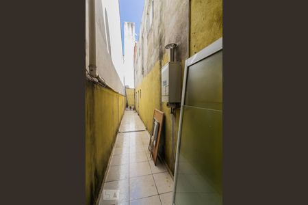 Casa à venda com 131m², 4 quartos e 2 vagas Casa à venda com 131m², 4 quartos e 2 vagasAcesso ao quintal