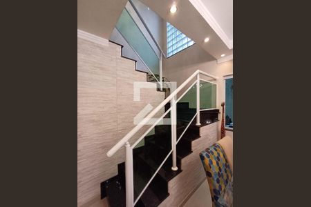 Sala de casa à venda com 3 quartos, 168m² em Vila Gumercindo, São Paulo