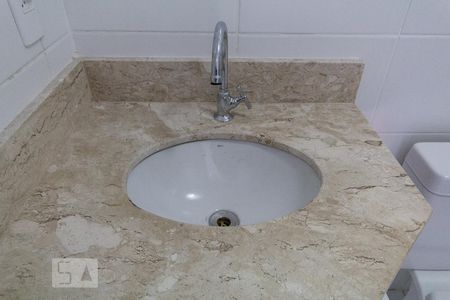 Banheiro de apartamento para alugar com 2 quartos, 54m² em Jardim Parque Morumbi, São Paulo