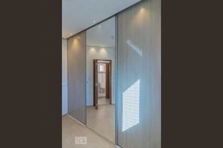 Quarto 01 de apartamento à venda com 2 quartos, 78m² em Parque Erasmo Assunção, Santo André