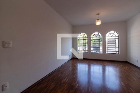 Sala de casa para alugar com 4 quartos, 150m² em Vila Pirajussara, São Paulo