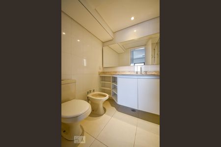 Apartamento à venda com 114m², 3 quartos e 2 vagas Apartamento à venda com 114m², 3 quartos e 2 vagasBanheiro do Quarto 3 - Suíte