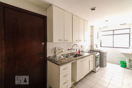 Apartamento à venda com 170m², 3 quartos e 2 vagas Apartamento à venda com 170m², 3 quartos e 2 vagasCozinha