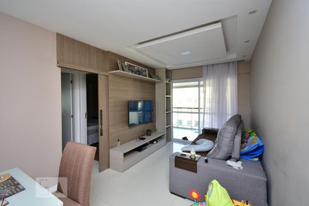 Apartamento à venda com 99m², 2 quartos e 1 vagaSala 