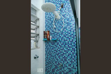 Apartamento à venda com 75m², 2 quartos e sem vaga Apartamento à venda com 75m², 2 quartos e sem vagaBanheiro