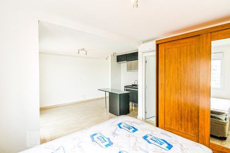 Quarto de kitnet/studio para alugar com 1 quarto, 32m² em Jardim das Acácias, São Paulo