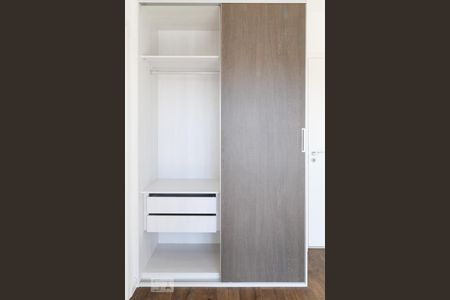 Apartamento à venda com 63m², 2 quartos e 2 vagas Apartamento à venda com 63m², 2 quartos e 2 vagasSuíte