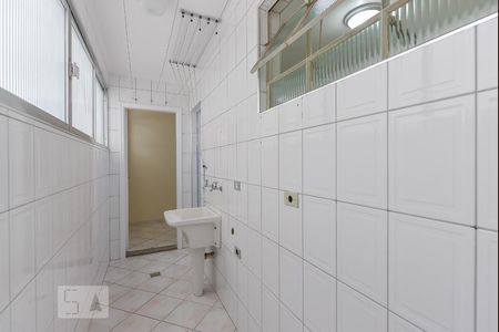 Area Serviço de apartamento para alugar com 2 quartos, 78m² em Sumaré, São Paulo