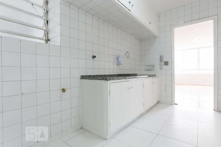 Apartamento para alugar com 125m², 3 quartos e 1 vaga Apartamento para alugar com 125m², 3 quartos e 1 vagaCozinha