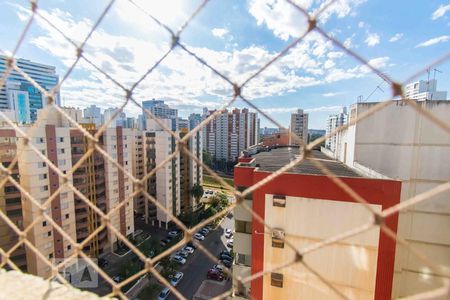 Apartamento para alugar com 134m², 3 quartos e 2 vagas Apartamento para alugar com 134m², 3 quartos e 2 vagasVista da Área de Serviço