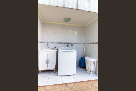 Casa à venda com 140m², 3 quartos e 2 vagasÁrea de Serviço