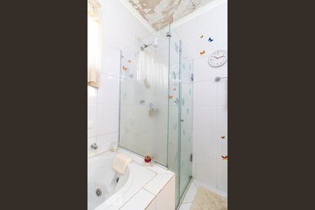 Casa à venda com 140m², 3 quartos e 2 vagasBanheiro da Suíte