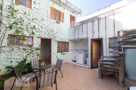 Casa à venda com 140m², 3 quartos e 2 vagasQuintal