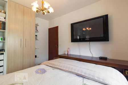 Casa à venda com 140m², 3 quartos e 2 vagasSuíte