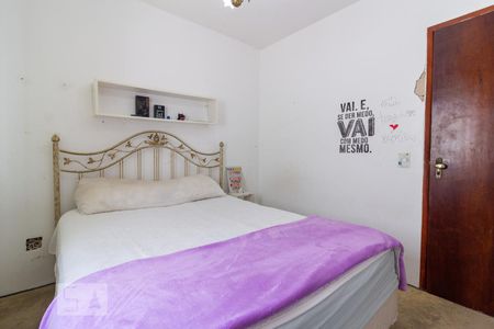 Casa à venda com 140m², 3 quartos e 2 vagasDormitório 2