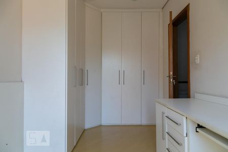 Casa à venda com 150m², 4 quartos e 1 vaga Casa à venda com 150m², 4 quartos e 1 vagaQuarto 3