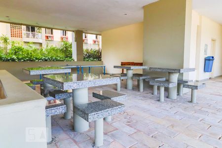 Apartamento à venda com 100m², 3 quartos e 1 vaga Apartamento à venda com 100m², 3 quartos e 1 vagaÁrea Comum