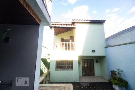 Casa à venda com 550m², 3 quartos e 8 vagas Casa à venda com 550m², 3 quartos e 8 vagasQuintal