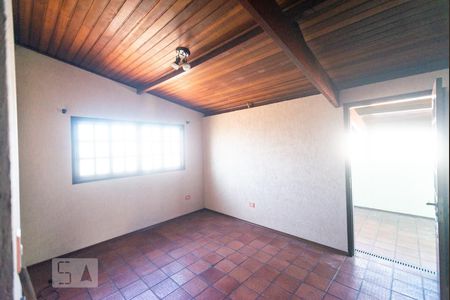 Casa à venda com 550m², 3 quartos e 8 vagas Casa à venda com 550m², 3 quartos e 8 vagasSótão