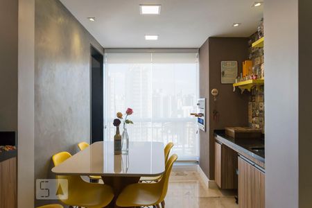 Varanda Gourmet de apartamento à venda com 2 quartos, 57m² em Vila Gumercindo, São Paulo