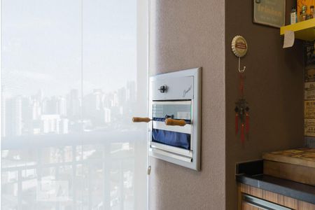 Varanda Gourmet (Churrasqueira) de apartamento à venda com 2 quartos, 57m² em Vila Gumercindo, São Paulo