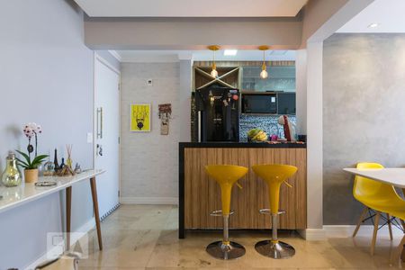 Sala de apartamento à venda com 2 quartos, 57m² em Vila Gumercindo, São Paulo
