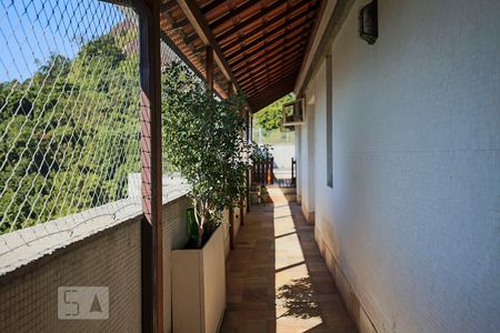 Apartamento à venda com 570m², 4 quartos e 3 vagas Apartamento à venda com 570m², 4 quartos e 3 vagasVaranda