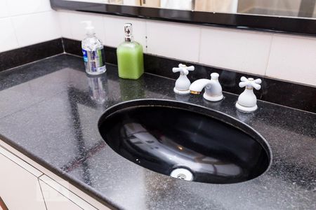 Apartamento à venda com 570m², 4 quartos e 3 vagas Apartamento à venda com 570m², 4 quartos e 3 vagasBanheiro Social