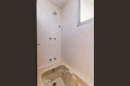 Apartamento à venda com 570m², 4 quartos e 3 vagas Apartamento à venda com 570m², 4 quartos e 3 vagasBanheiro do Quarto 3