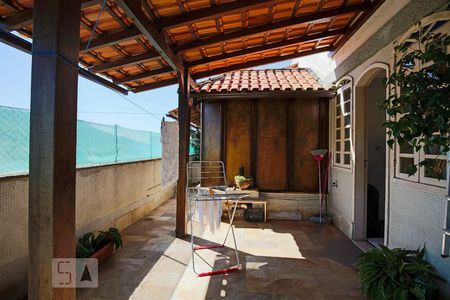 Apartamento à venda com 570m², 4 quartos e 3 vagas Apartamento à venda com 570m², 4 quartos e 3 vagasVaranda